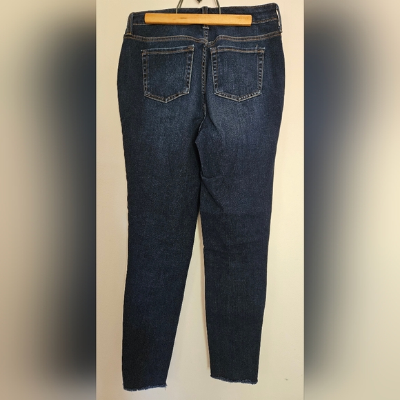 Time And Tru High Rise Curvy Distressed Jeans Size 4 Button Up Front - Picture 5 of 6